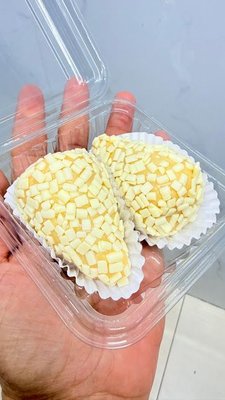 Coxinha de Morango com Laka