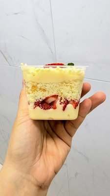 Morango ao Ninho